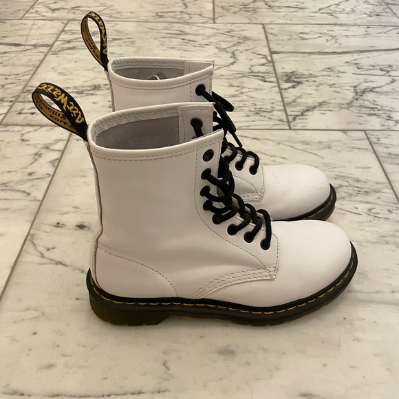 Dr Martens 1460 Leather Lace Up Boots - Picture 5 of 6